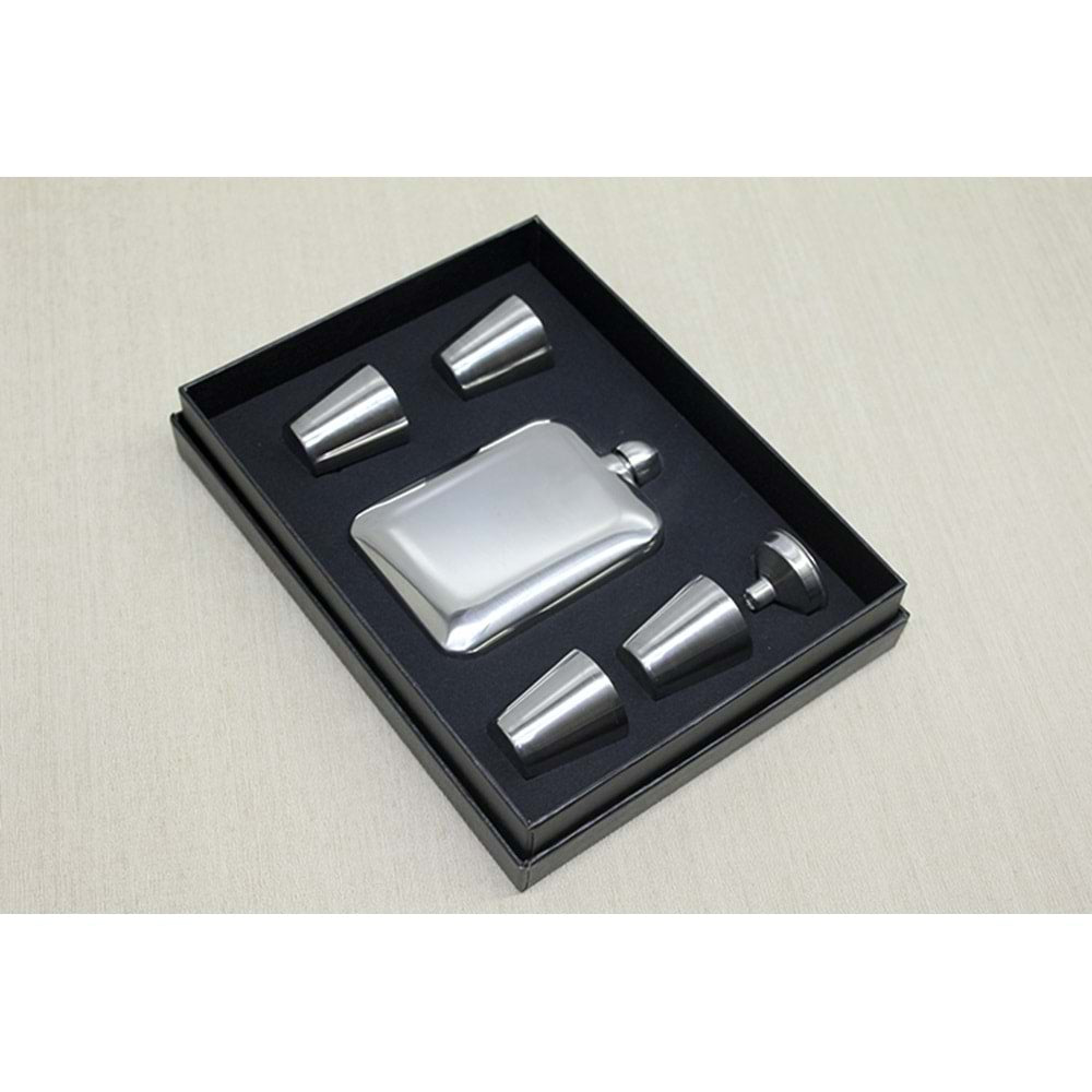 4 Shot Bardaklı Matara Seti 13 x8 cm